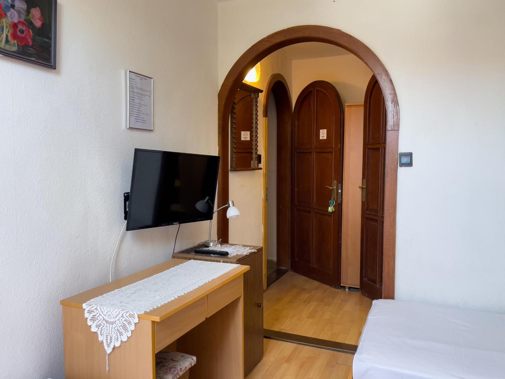 Pestujhely Panzio-Etterem Hotel Budapest Ngoại thất bức ảnh
